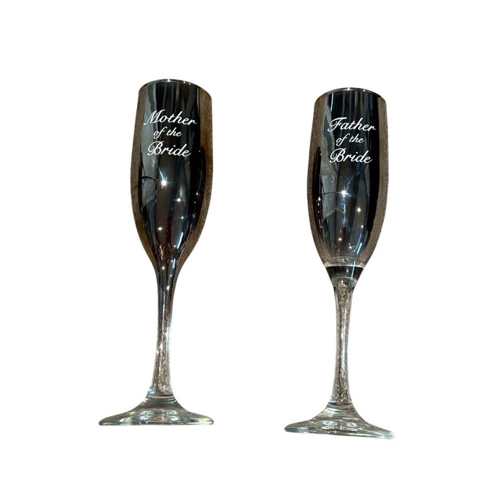 Mother & Father of the Bride Champagne Flutes Set – Wedding Toast Glasses